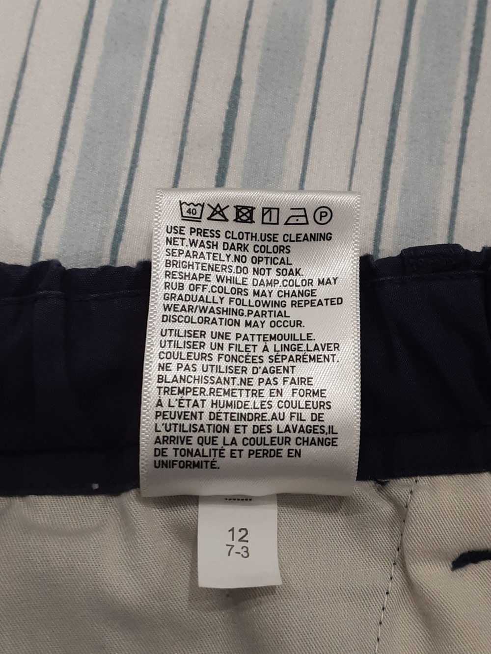 Uniqlo Men's Wide Cargo Pants. (Blue) - Picture 5 of 5